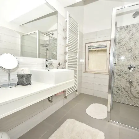 Apartman Luce *