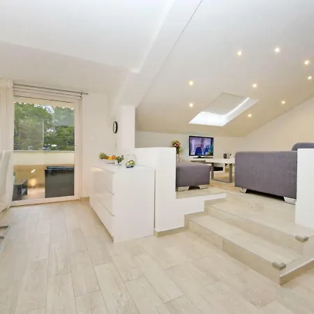 Apartment Luce *