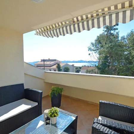 Apartment Luce